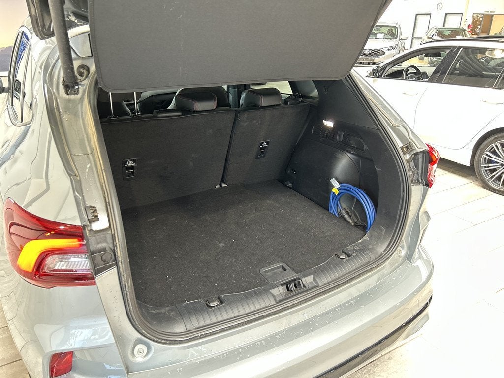 Ford Kuga 2.5 PHEV 243 pk ST-Line X I AGR stoelen | Adapt Cr, Auto's, Ford, 12 maanden, 14 kWh, Gebruikt, Zwart