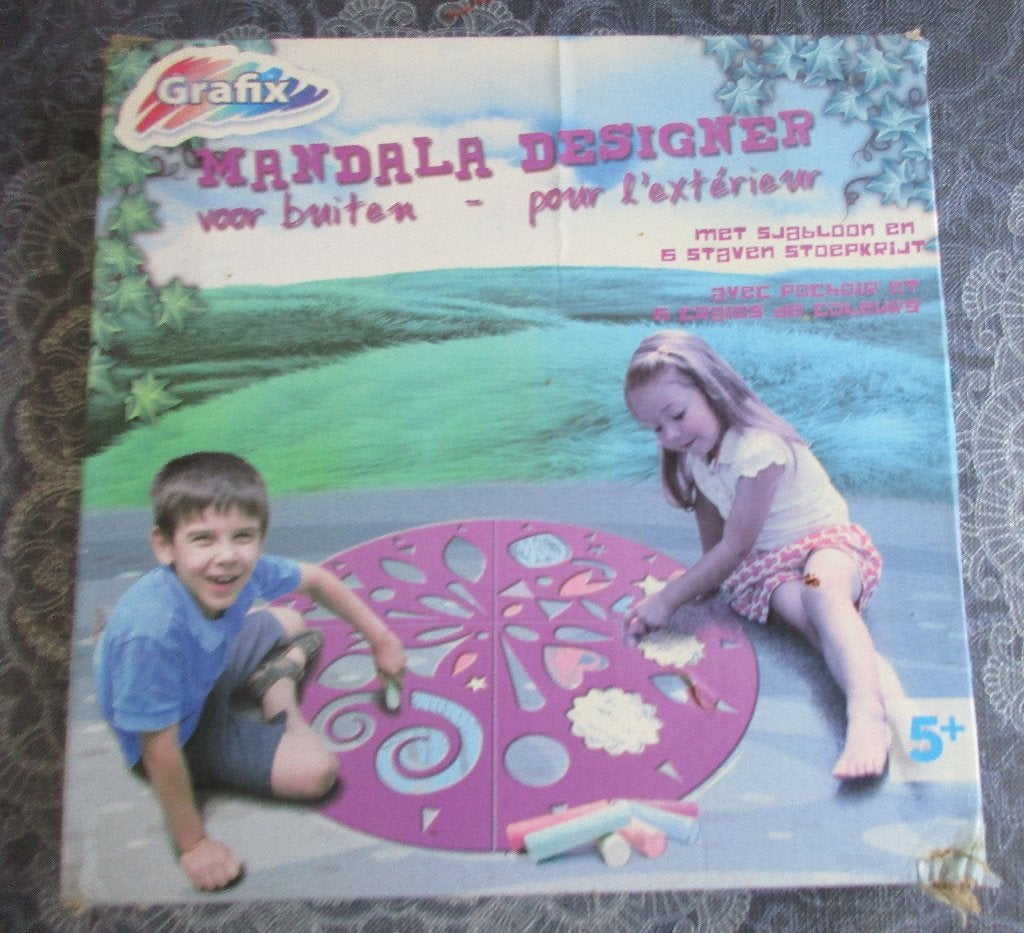 Mandala Designer voor buiten ( voor stoepkrijt) Grafix, Ophalen of Verzenden, Gebruikt
