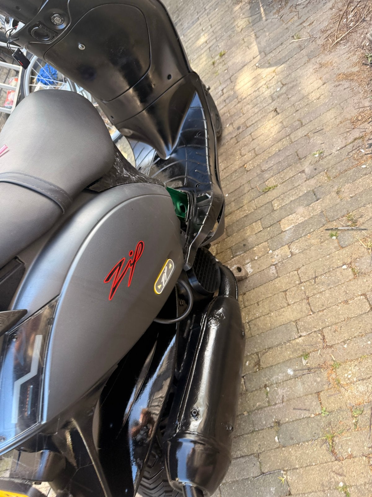 SM06 Uitlaat met hitteschild - origineel en lekvrij, Ophalen of Verzenden, Gebruikt, Uitlaat, Piaggio