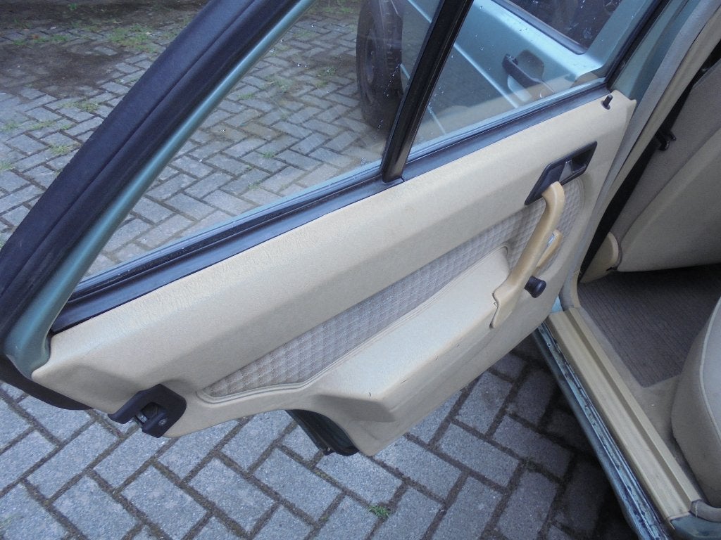 Deurpaneel W201 190 karo, Ophalen of Verzenden, Oldtimer onderdelen