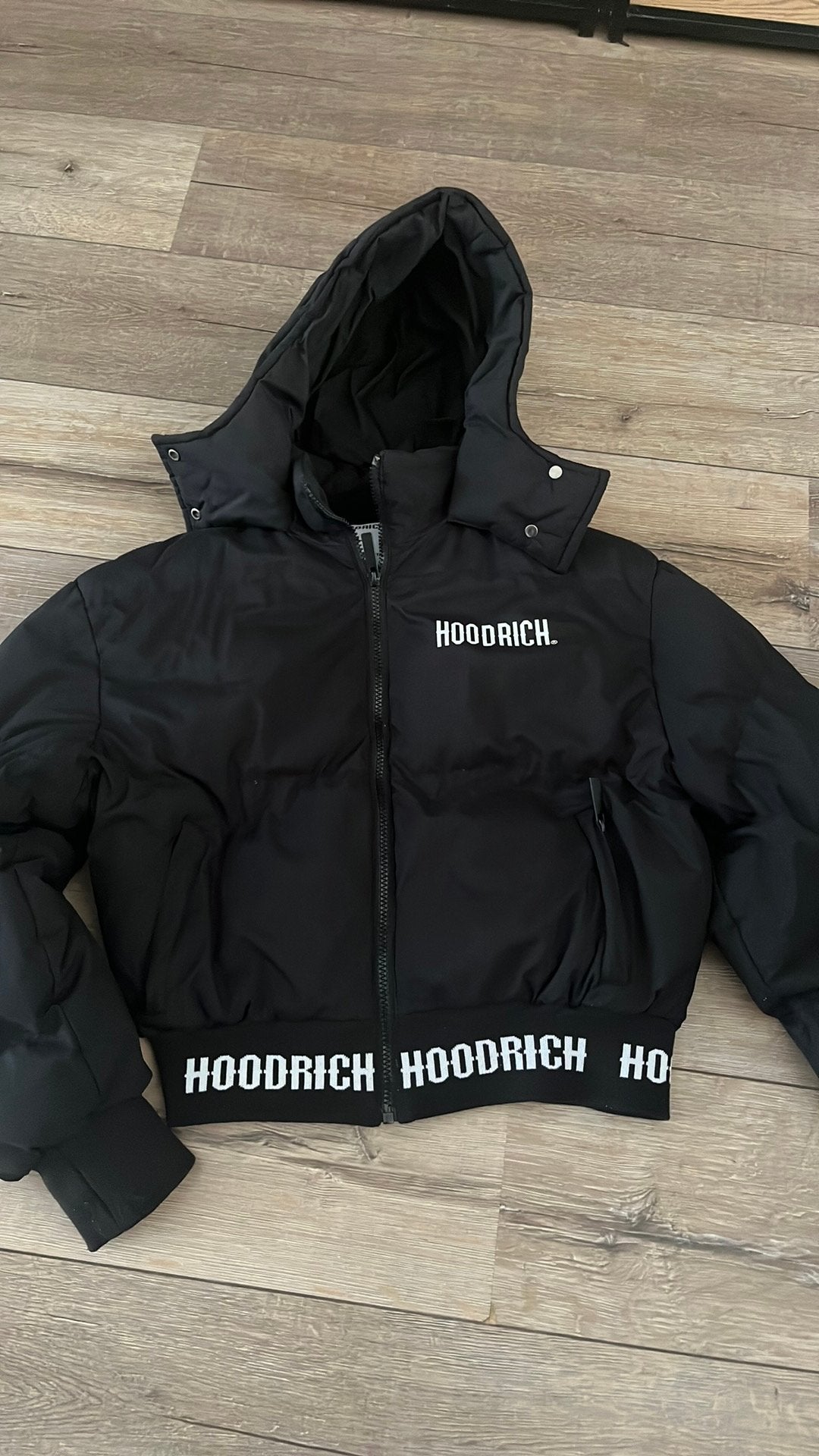 Winterjas Hoodrich M, Ophalen of Verzenden, Zo goed als nieuw, Maat 38/40 (M), Zwart