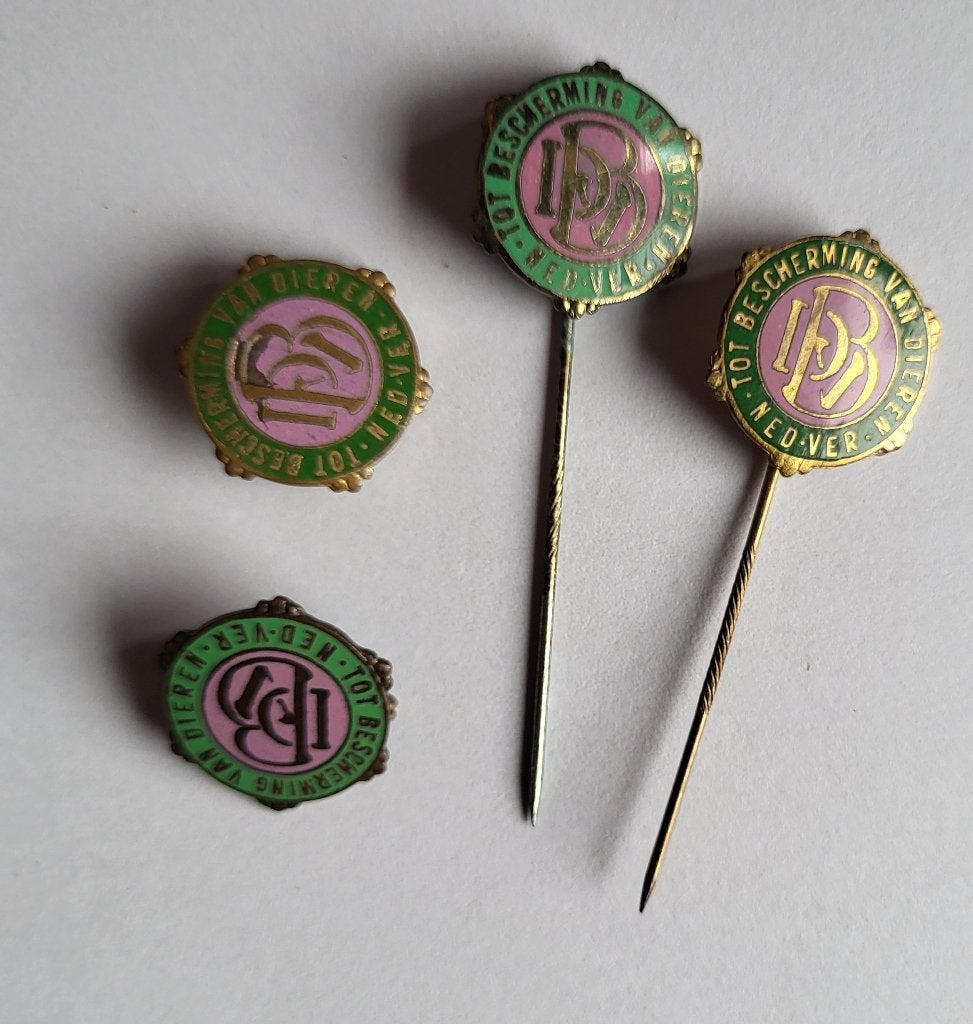 Dierenbescherming emaille spelden knoop en broche, Gebruikt, Niet vindbaar, Niet vindbaar, Speldje of Pin