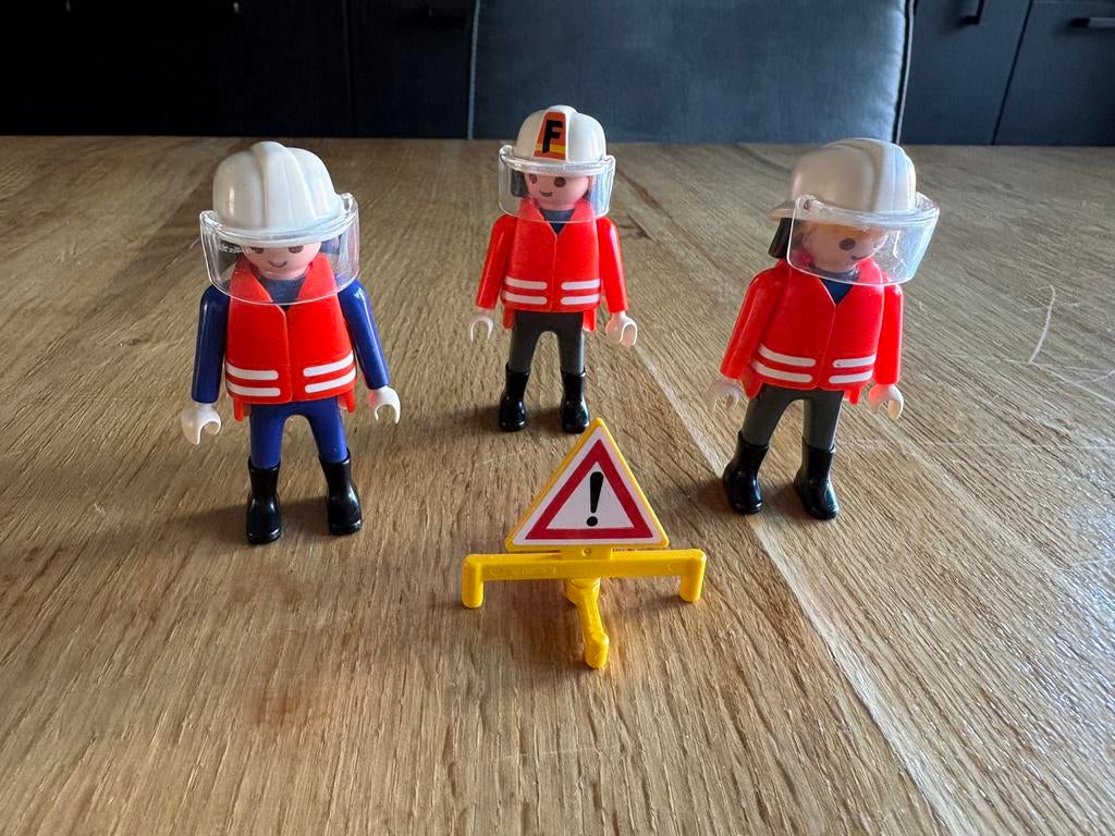 Playmobil 3 figuurtjes uit de set 3881, Ophalen of Verzenden, Zo goed als nieuw