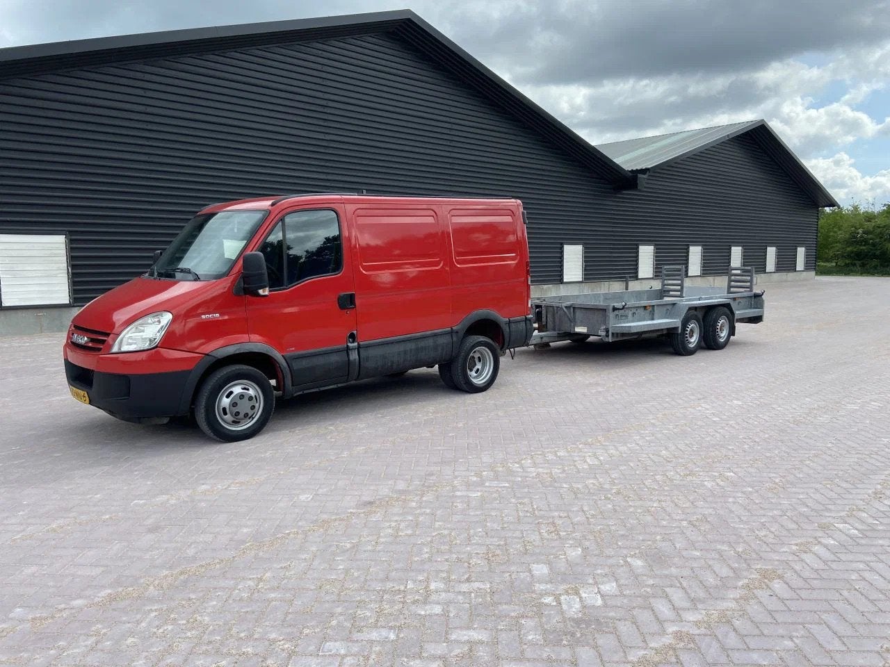 Iveco 50C18V EURO 4 BE bus N1 - veldhuizen 5.7 ton Hydro sto, Auto's, Gebruikt, 4 cilinders, Iveco, Bedrijf
