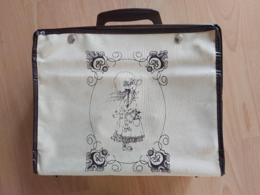 Holly Hobbie opvouwbare koffer, Sieraden, Tassen en Uiterlijk, Koffers, Overige materialen, Minder dan 50 cm, Ophalen of Verzenden