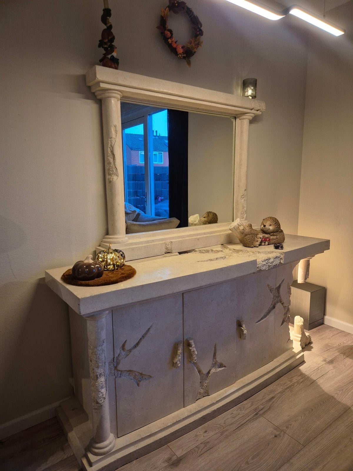 Dressoir van natuursteen + bijhorende spiegel, Ophalen, Overige materialen, 150 tot 200 cm, Zo goed als nieuw