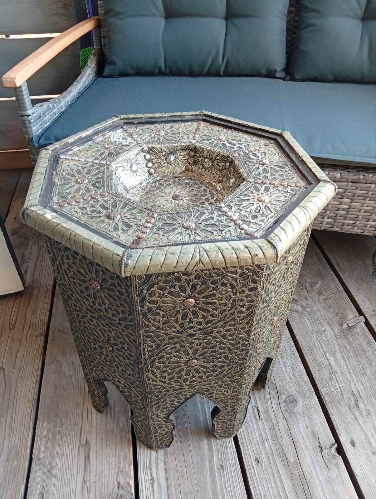 Marokkaanse bijzettafel met gedetailleerd metaalwerk, Ophalen of Verzenden