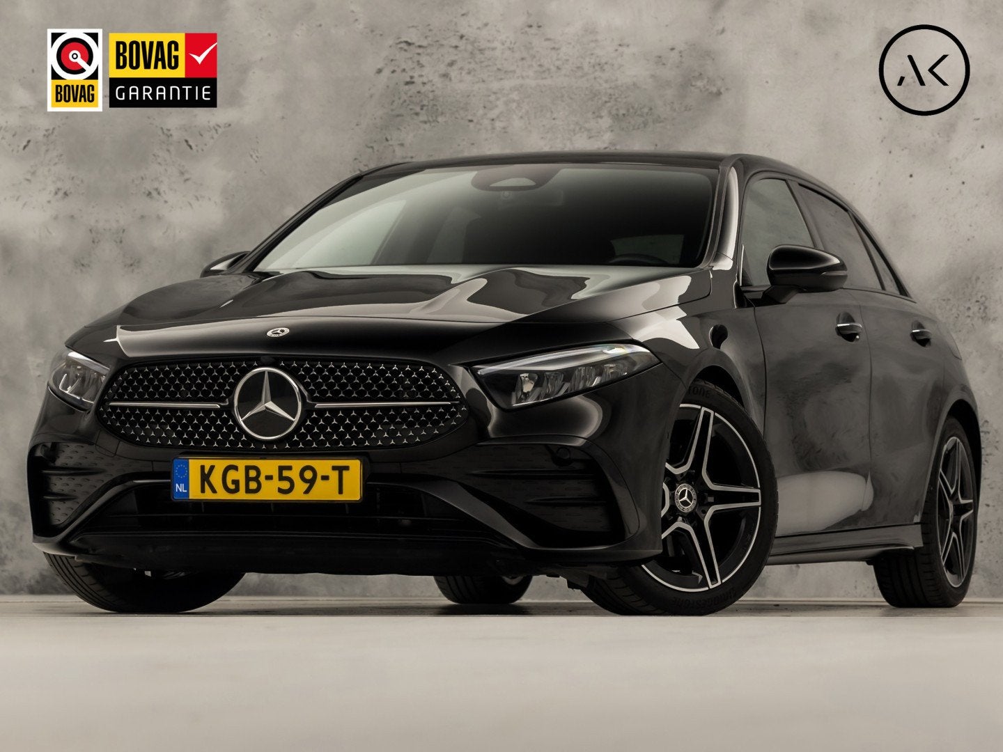 Mercedes-Benz A-Klasse 180 AMG Line Automaat (FABRIEKSGARANT, 12 maanden, 136 pk, Gebruikt, 4 cilinders