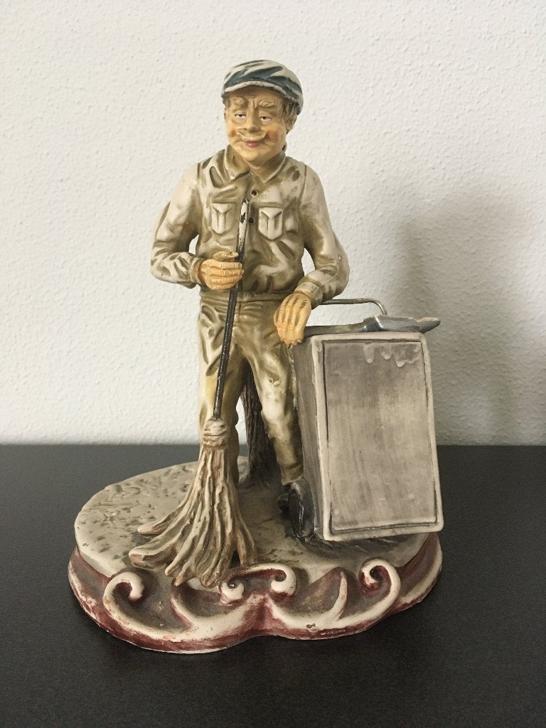 Vintage beeld Stratenveger, Verzamelen, Ophalen of Verzenden, Gebruikt, Mens
