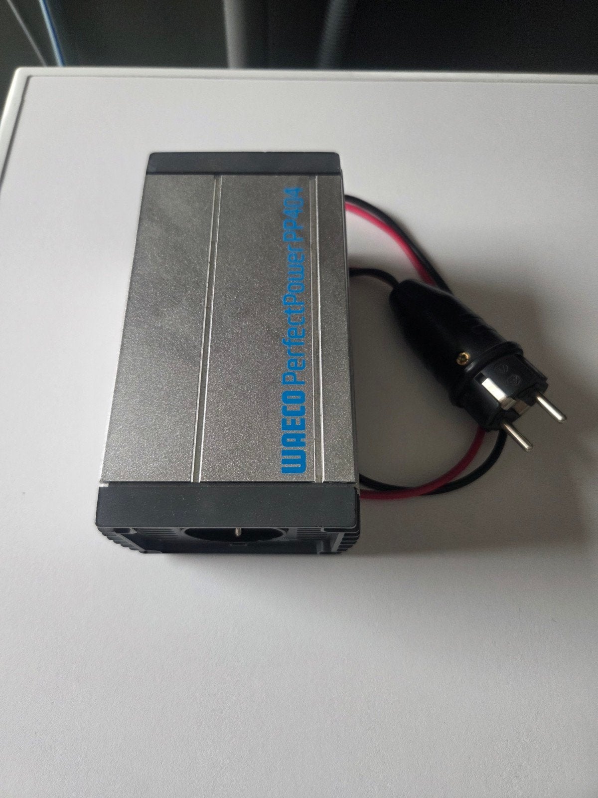 WAECO PerfectPower PP404 Omvormer 25V naar 220V 350W, Ophalen of Verzenden, Gebruikt