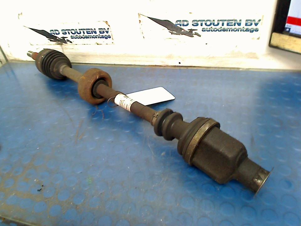Aandrijfas Rechts Voor Renault Twingo II (CN) 8200684084, Gebruikt, Renault Deutschland AG, Dialog.deutschland@renault.de, Peter-Huppertz-Straße 5, Köln 51063, , Duitsland