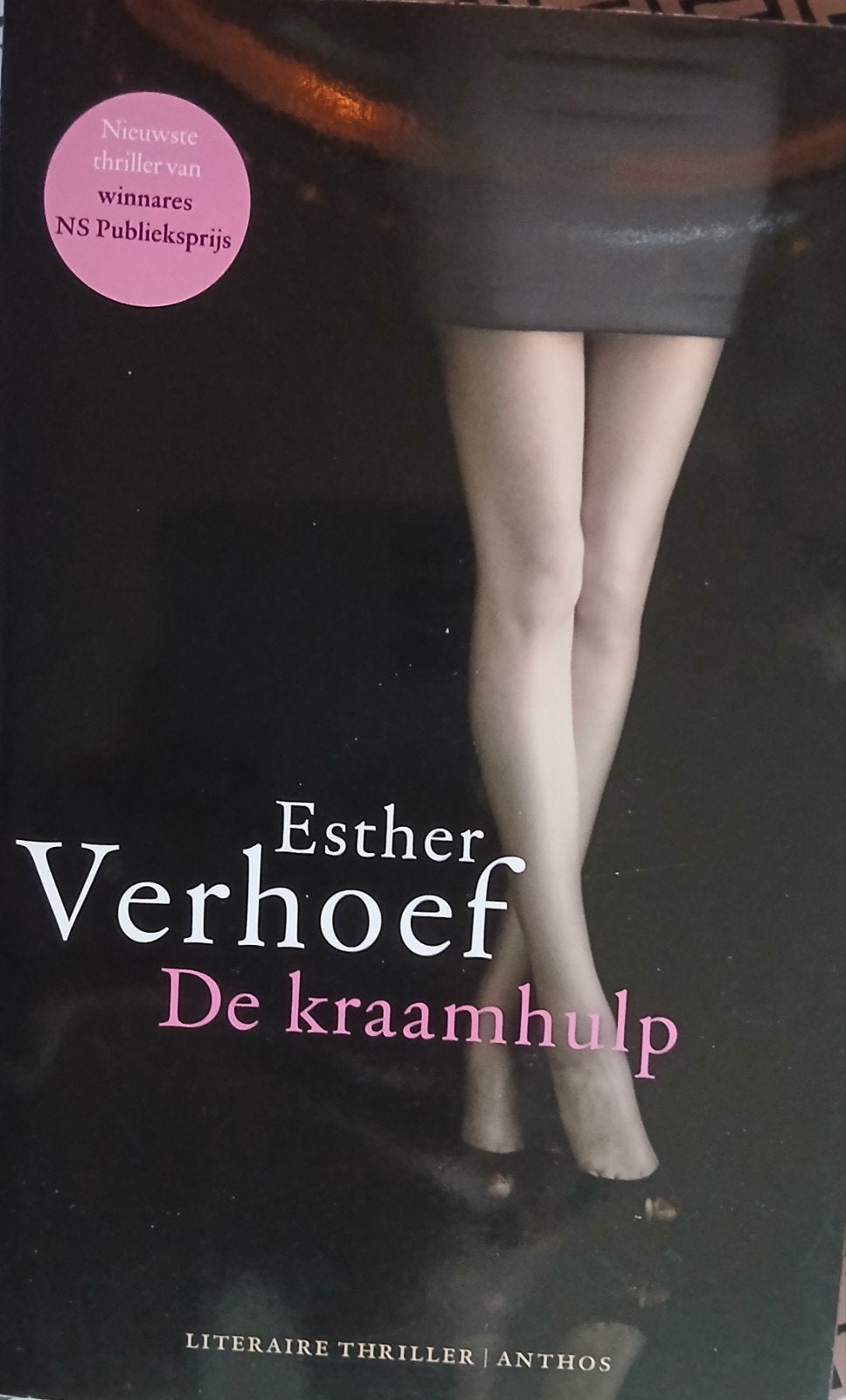 Esther Verhoef - De kraamhulp (Literaire thriller), Boeken, Ophalen of Verzenden, Zo goed als nieuw, Esther Verhoef