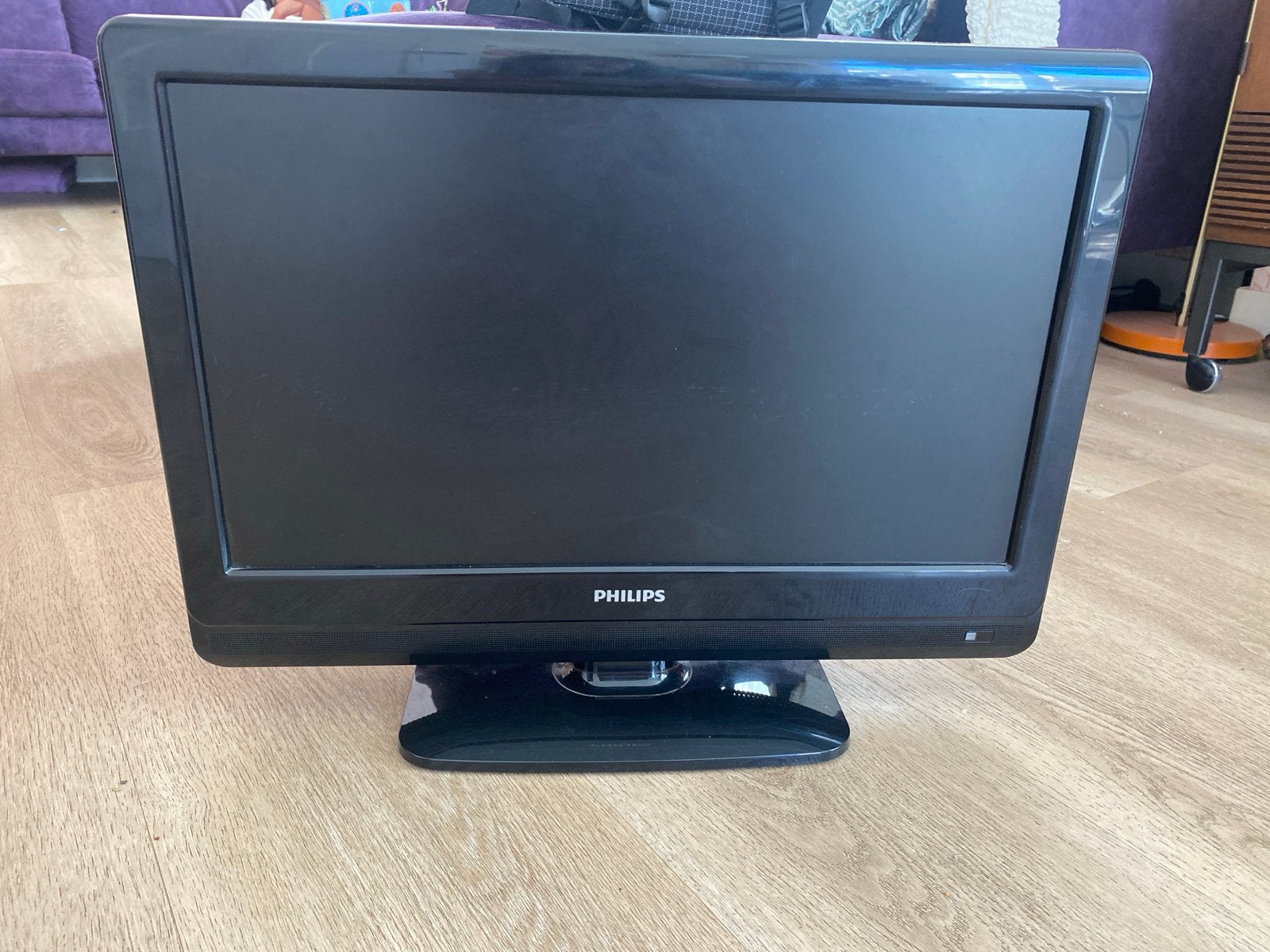 Philips TV 54cm breed - Ideaal voor kleine ruimtes, Audio, Tv en Foto, Televisies, Ophalen, Philips, 50 Hz, Zo goed als nieuw