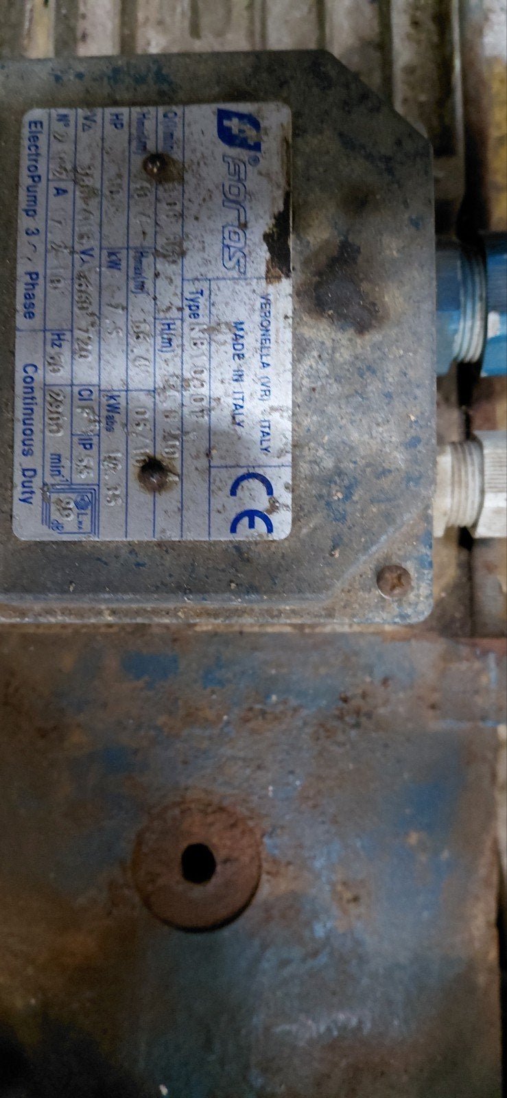 Tekoop waterpomp beregenen van het weiland, Ophalen of Verzenden