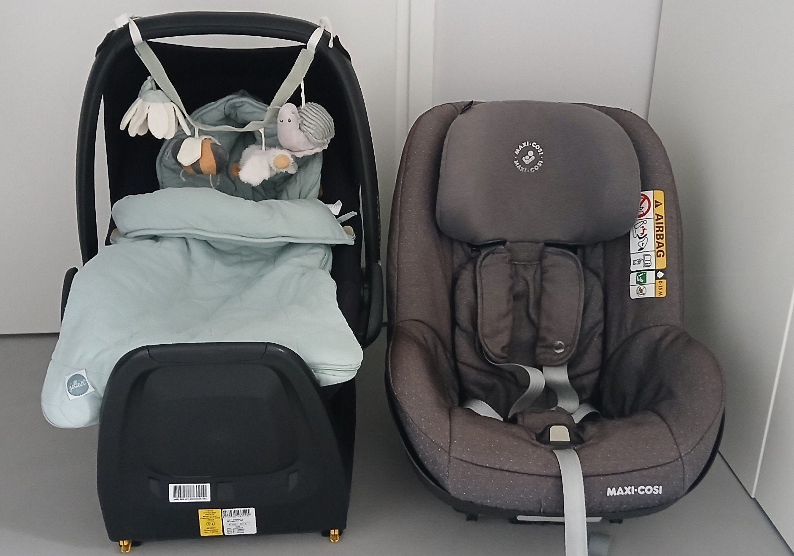 Maxi Cosi Pebble pro i-size en Pearl met 2x 2way FamilyFix, Ophalen, 9 t/m 18 kg, Zo goed als nieuw, Isofix