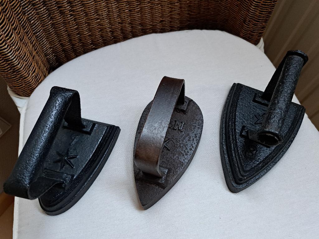 Antieke strijkijzers, Antiek en Kunst, Antiek | Gereedschap en Instrumenten, Ophalen