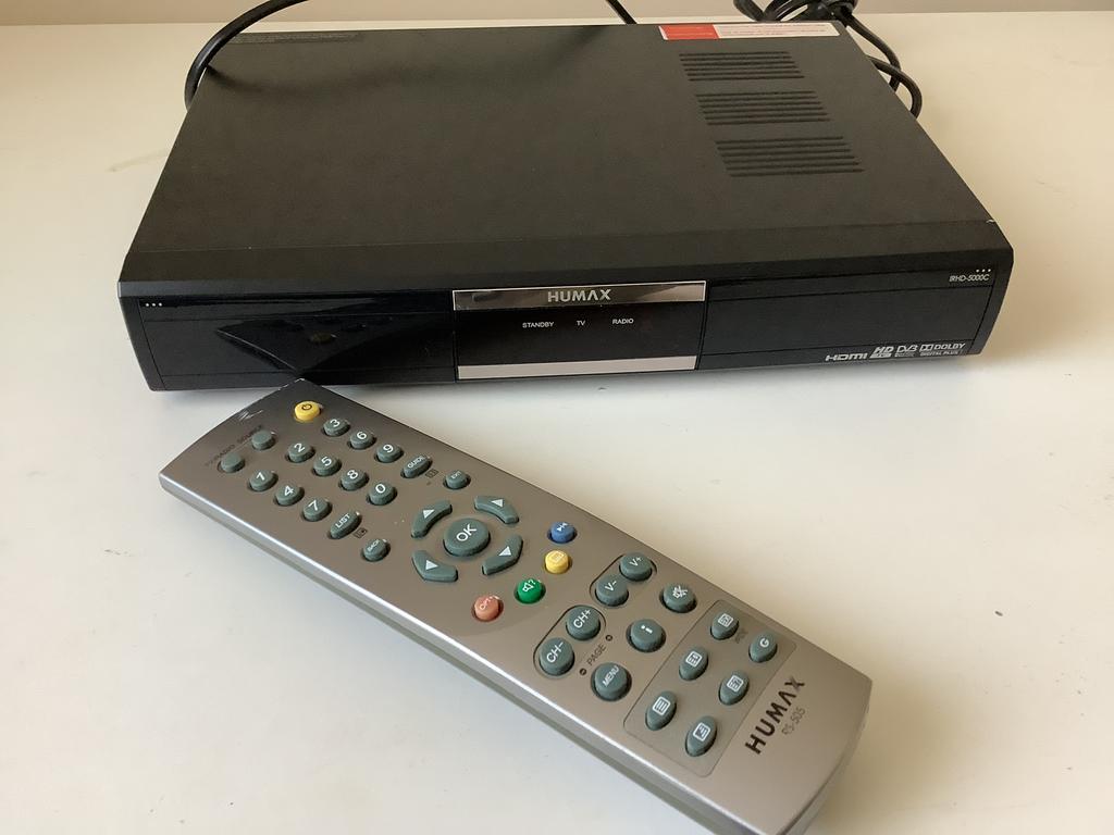 🔥 Goedwerkende Ziggo Humax decoder - IRHD 5050c 🔥, Ophalen of Verzenden, Zo goed als nieuw