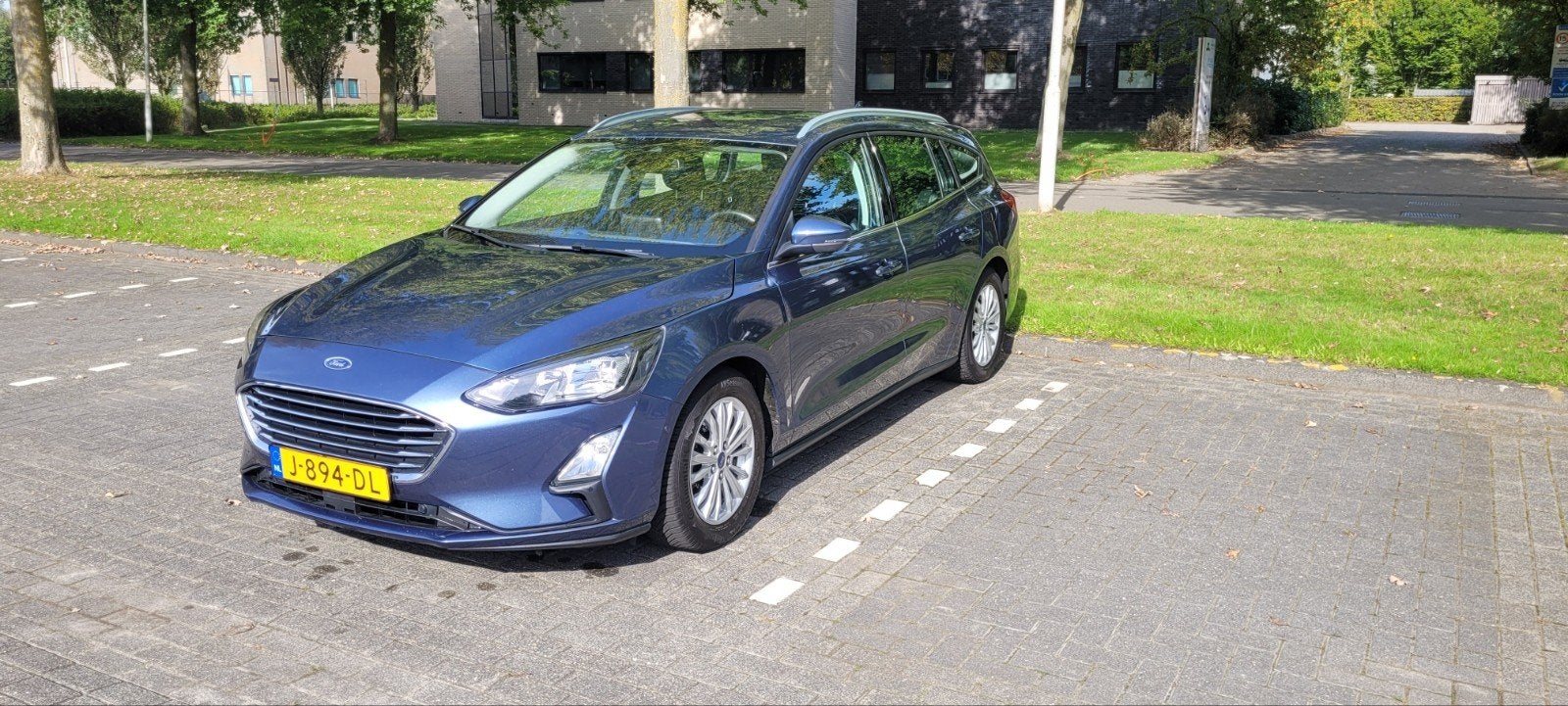 Foto 3 van Ford Focus 1.0 Ecoboost 125pk 2020 Blauw