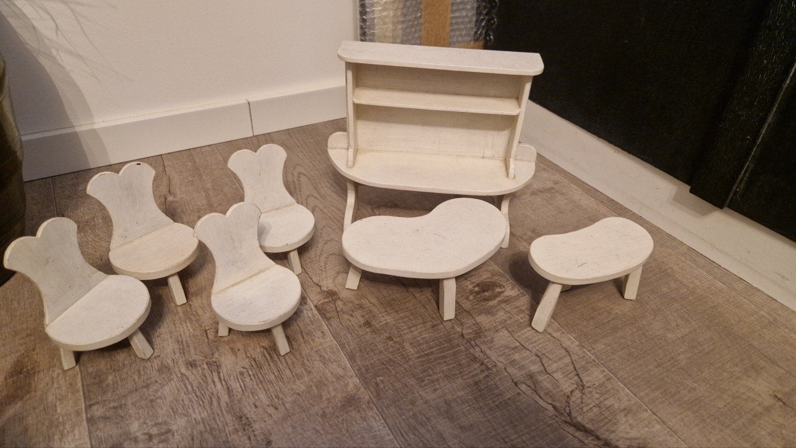 Eigen gemaamte houten poppenhuismeubels, Kinderen en Baby's, Speelgoed | Poppenhuizen, Ophalen, Gebruikt, Toebehoren