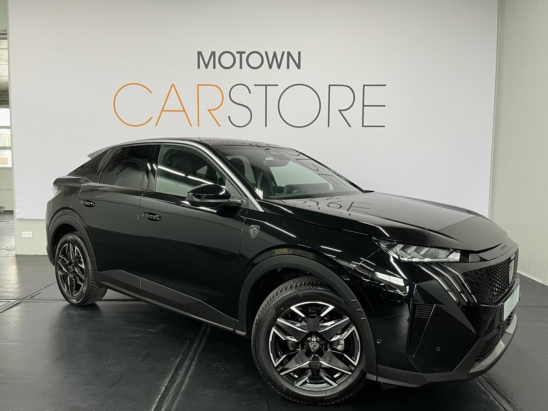 Peugeot 3008 1.2 HYbrid 145e GT Line Massage Stoelen 360 Cam, Automaat, 145 pk, Gebruikt, Zwart