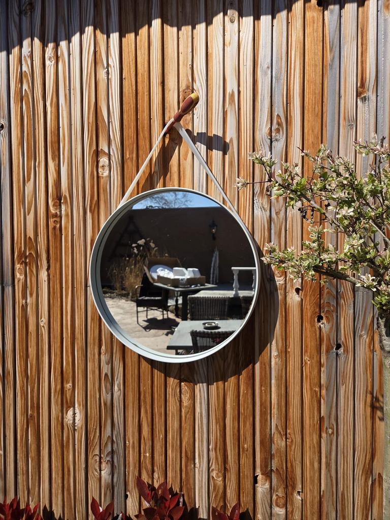 9x HAY Strap spiegel, designer spiegel, rond, wit, Huis en Inrichting, Woonaccessoires | Spiegels, Ophalen, Rond, Zo goed als nieuw
