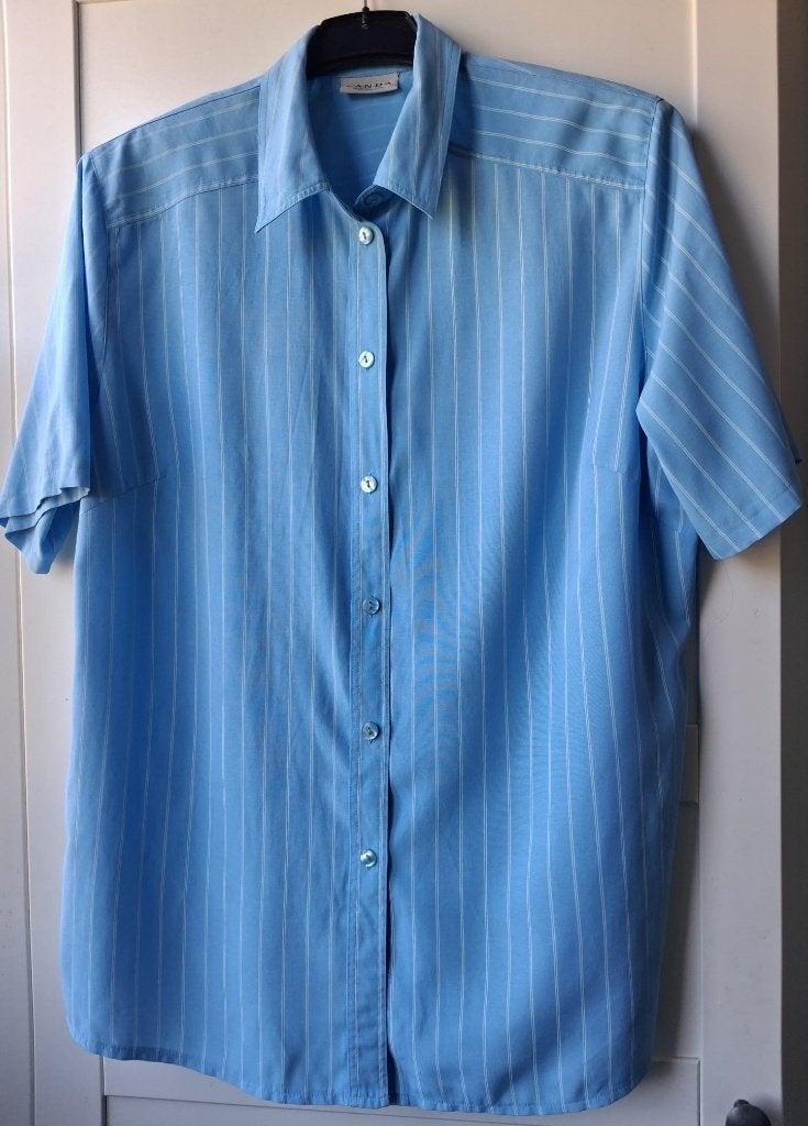 Lichtblauwe blouse met fijn wit streepje Canda maat 44, Blauw, Maat 42/44 (L), Ophalen of Verzenden, Zo goed als nieuw