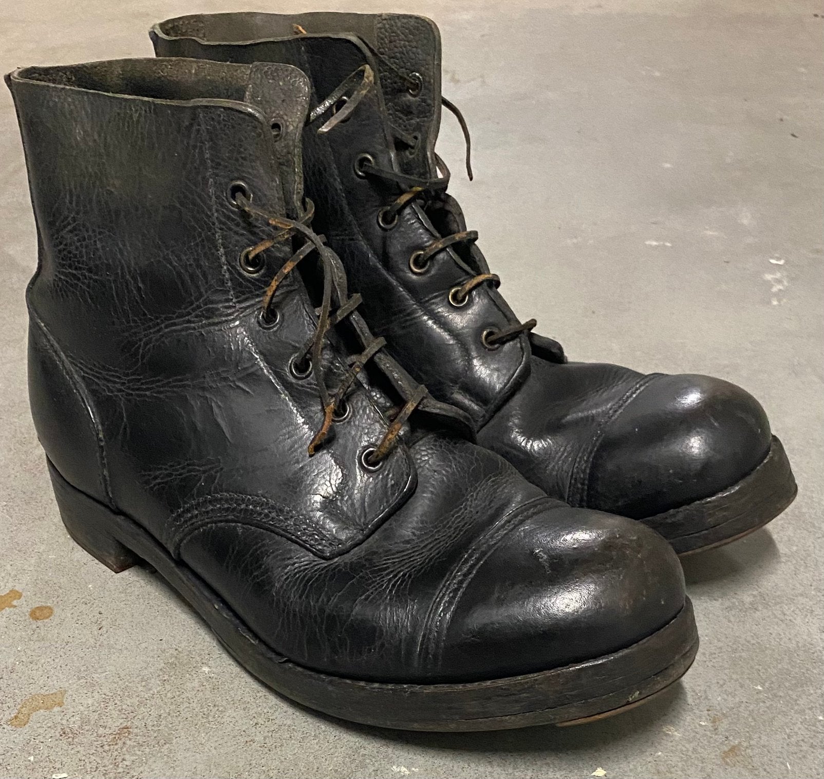 Britse Ammo boots maat 46 - 1942, Verzamelen, Ophalen of Verzenden, Landmacht, Engeland, Kleding of Schoenen