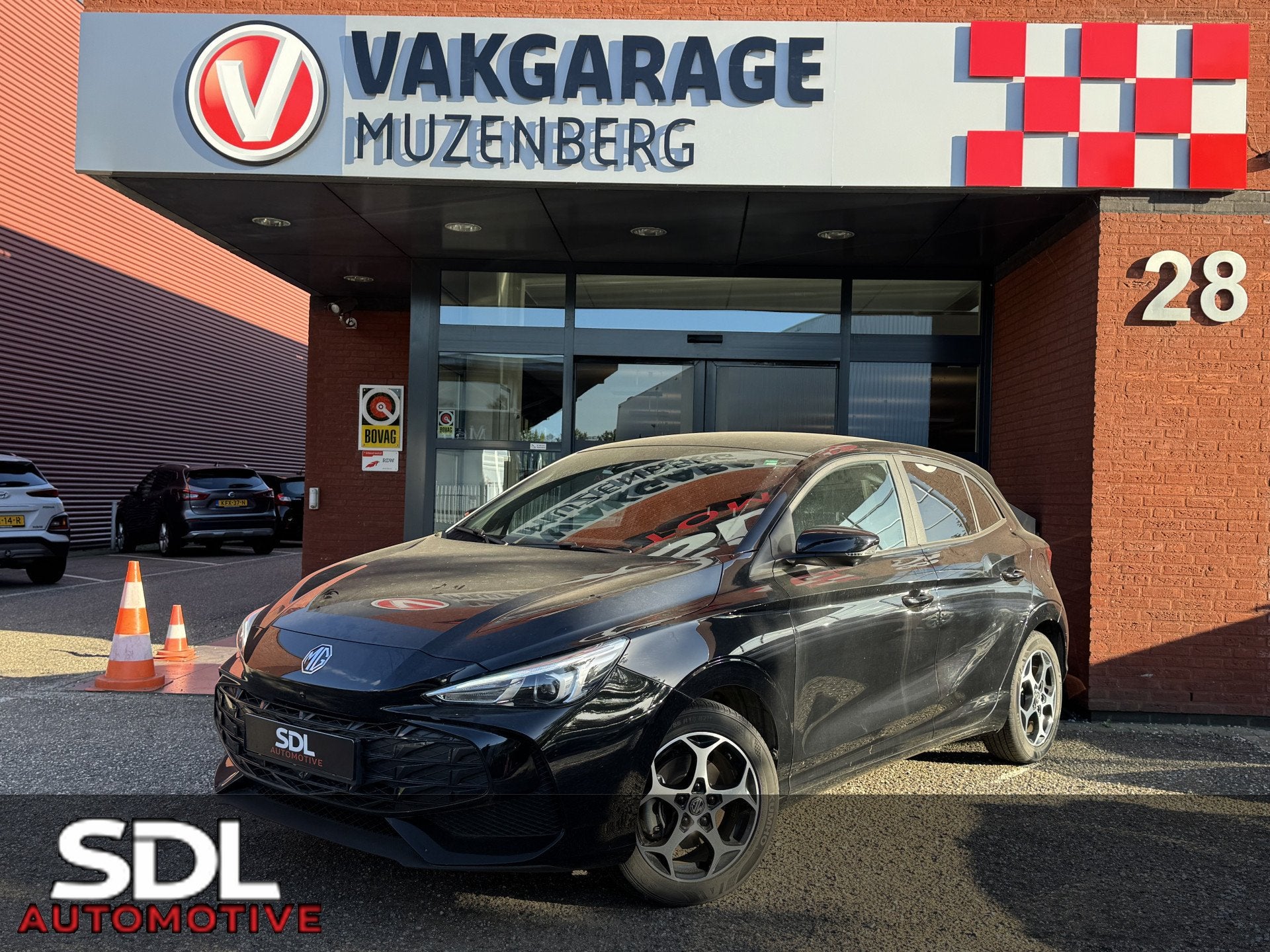 MG MG3 Hybrid+ 1.5 Hybrid+ Luxury // NAVI // CAMERA // ADAPT, Auto's, Dealer onderhouden, 4 cilinders, 1298 kg, Origineel Nederlands
