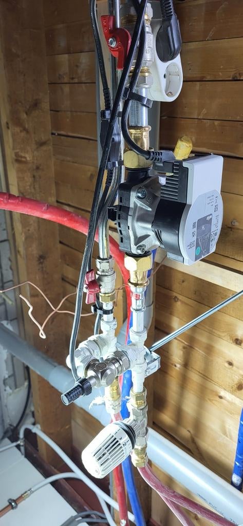 Wilo pomp voor vloerwarming, Ophalen