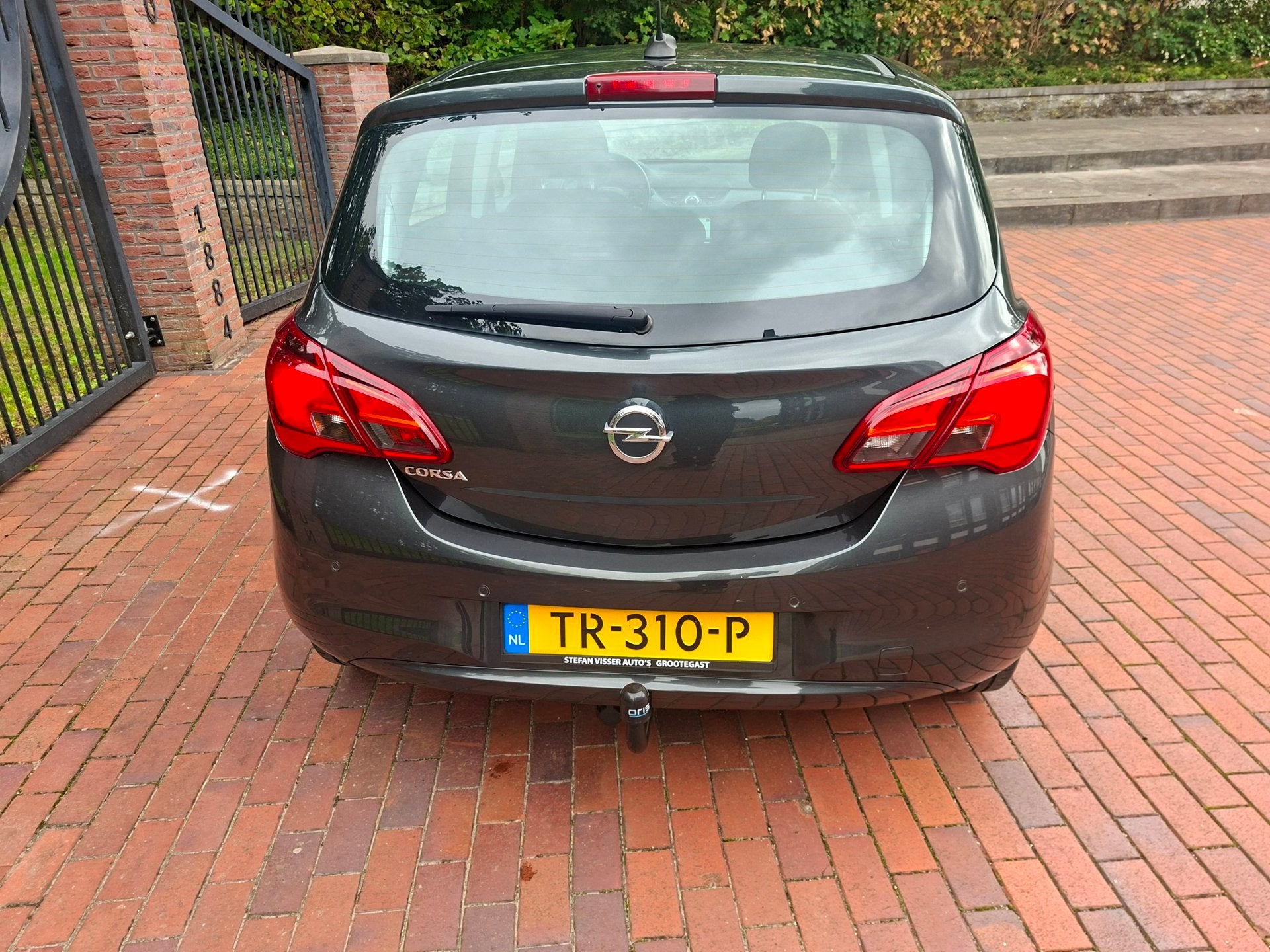 Foto 17 van Opel Corsa 1.4 Favourite 5 Deurs Airco Trekhaak Navigatie