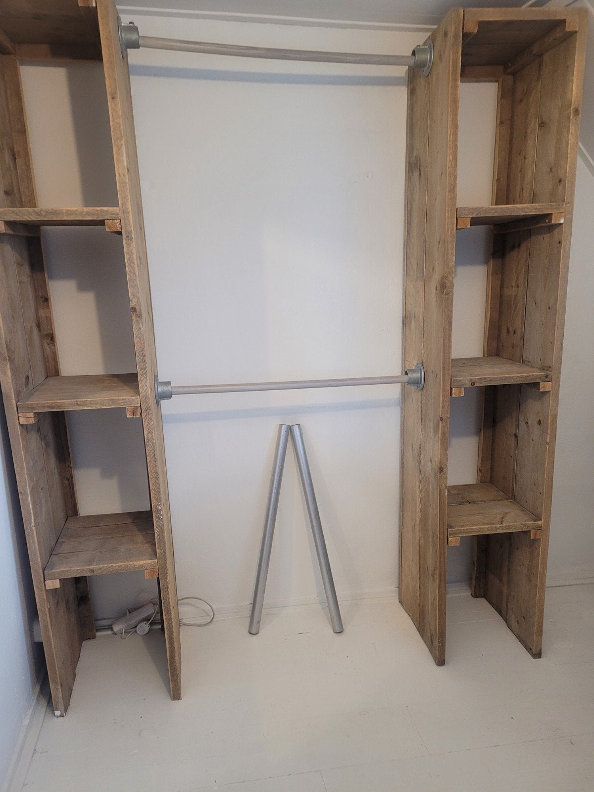steigerhouten kleding kast/rek, Ophalen