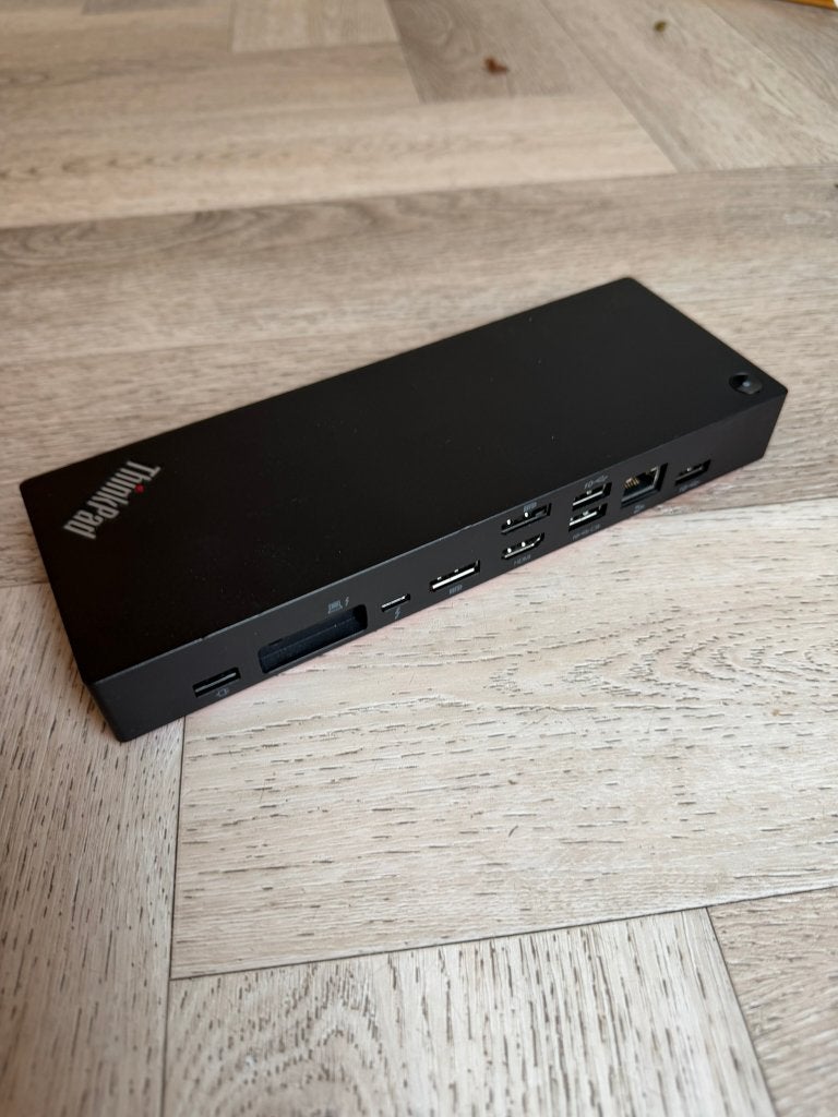 Lenovo ThinkPad Thunderbolt 3 Workstation Dock 40AN, Computers en Software, Dockingstations, Ophalen of Verzenden, Zo goed als nieuw