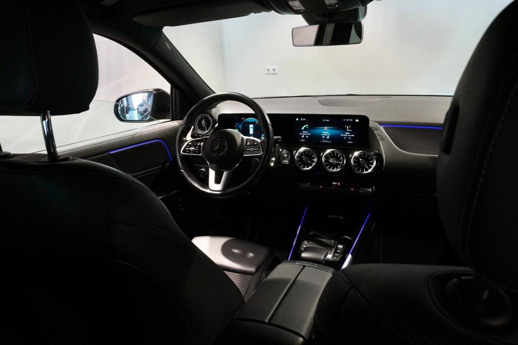 Mercedes-Benz GLA-klasse 250 e AMG Line, Auto's, Mercedes-Benz, 15 kWh, Leder en Stof, Zwart, Bedrijf