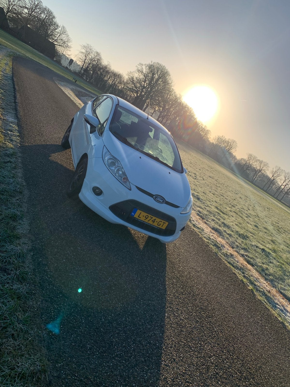 Ford Fiësta 1.4 71KW 3DR 2009 Wit, Auto's, Ford, Voorwielaandrijving, 31 €/maand, 4 cilinders, Wit