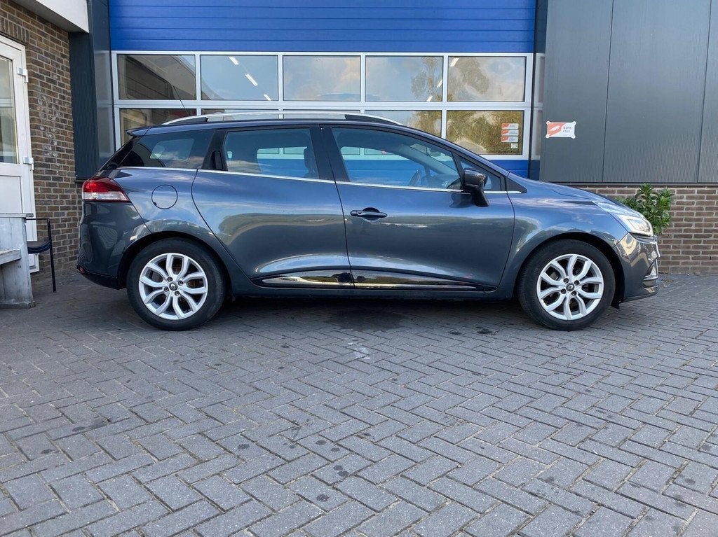 Renault Clio Estate 0.9 TCe Intens, Voorwielaandrijving, 898 cc, Gebruikt, Euro 6