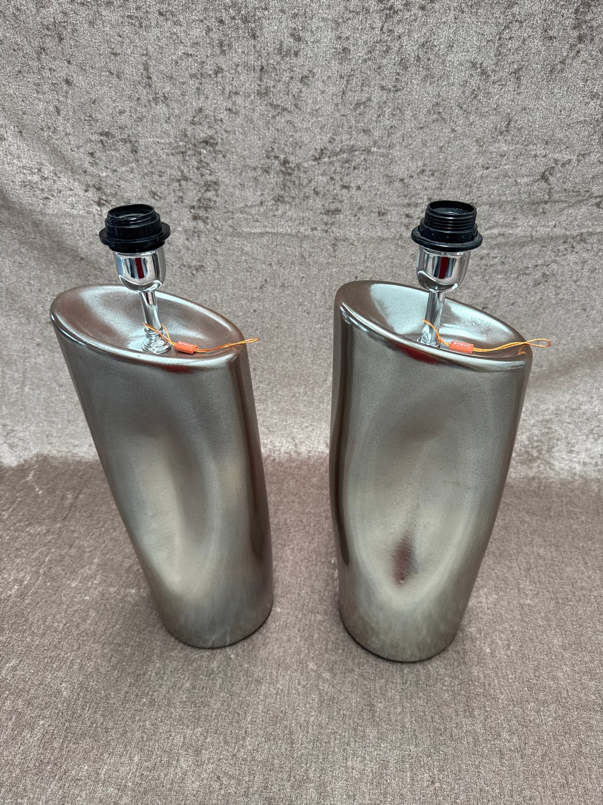 Set van 2 moderne STOUT tafellampvoeten, Ophalen, Nieuw, E27 (groot), Modern