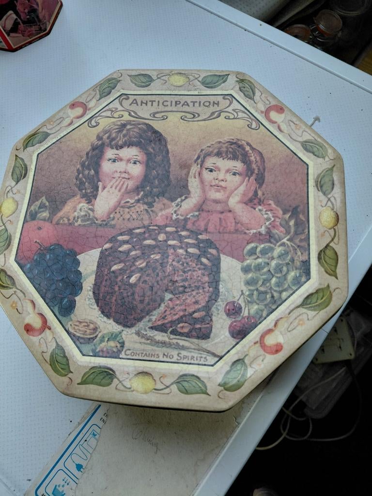 Leuke achthoekige koektrommel, Verzamelen, Blikken, Ophalen of Verzenden