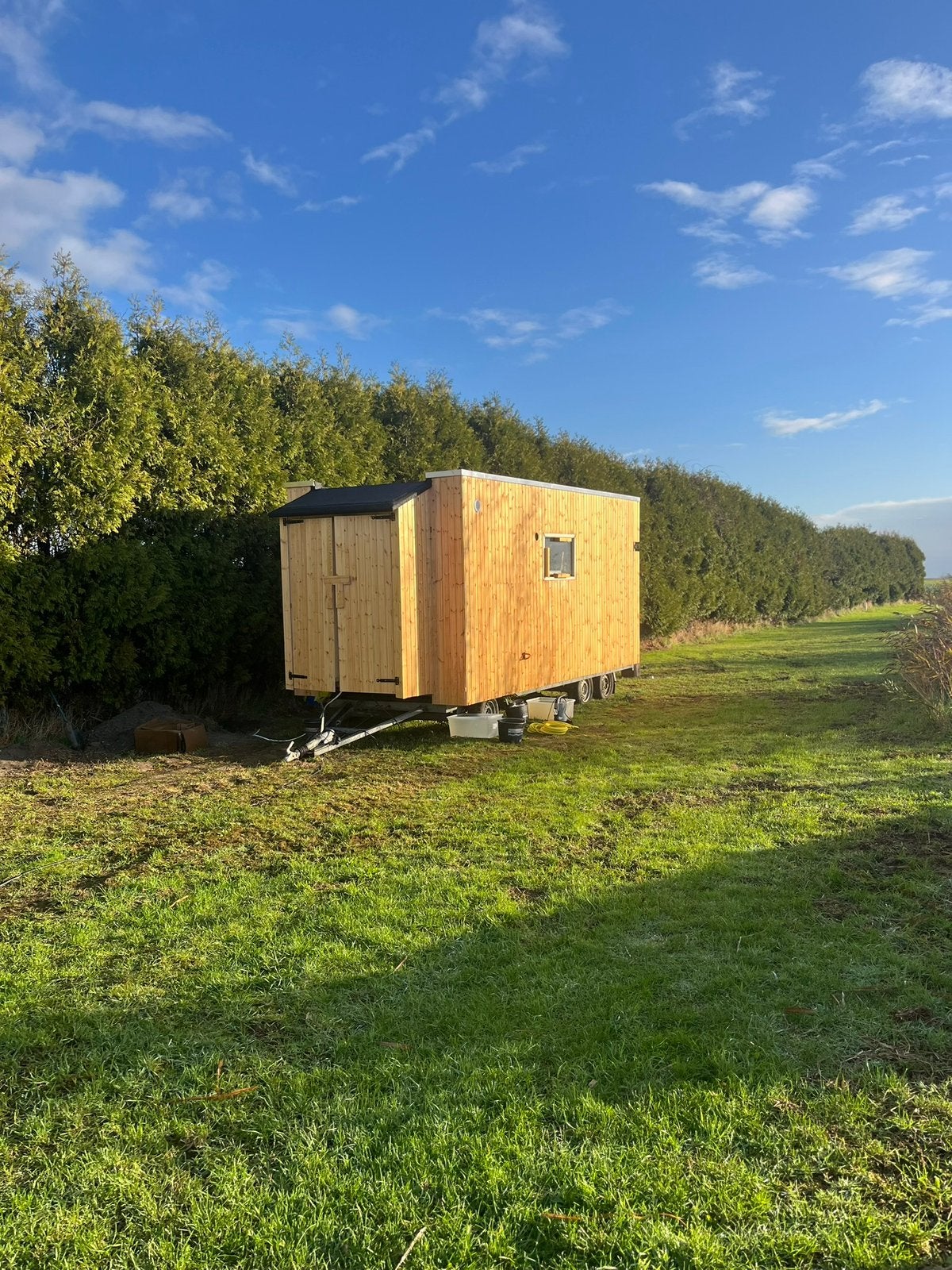 Tiny house op trailer – Houten chalet / mobiele woning, Tot en met 2
