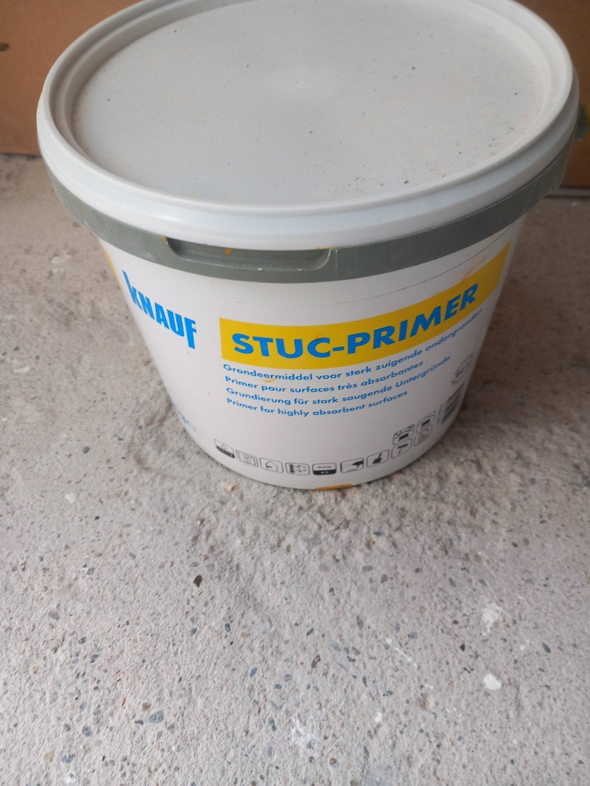 Knauf Stuc-Primer - Bijna volle emmer, Ophalen, Overige kleuren, 10 tot 15 liter, Verf