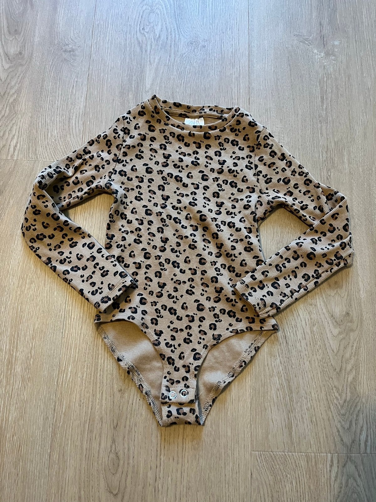Romper lange mouw body longsleeve panter zara 116 zgan, Ophalen of Verzenden, Zo goed als nieuw