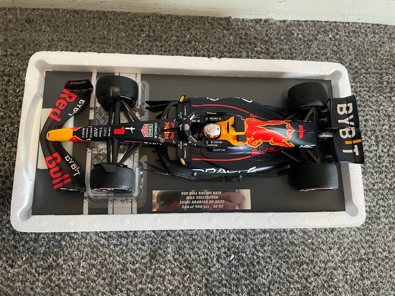 Max Verstappen RB18 Saudi-Arabië GP 2022 1:18 Nr.366/900, Verzenden, Nieuw, Auto, MiniChamps