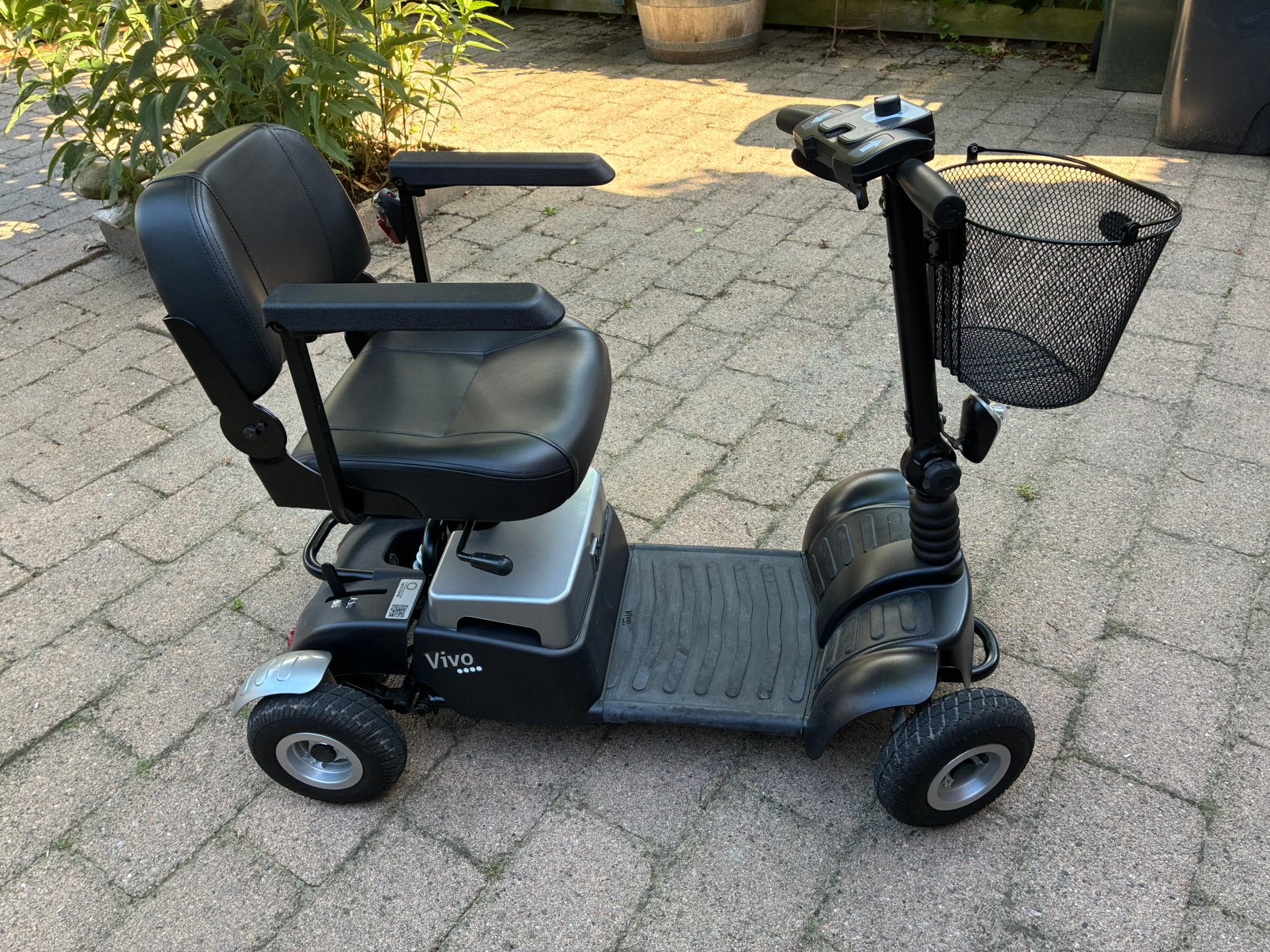 Opvouwbare Scootmobil Vivo, Diversen, Ophalen, Life and Mobility, 16 t/m 25 km, Zo goed als nieuw