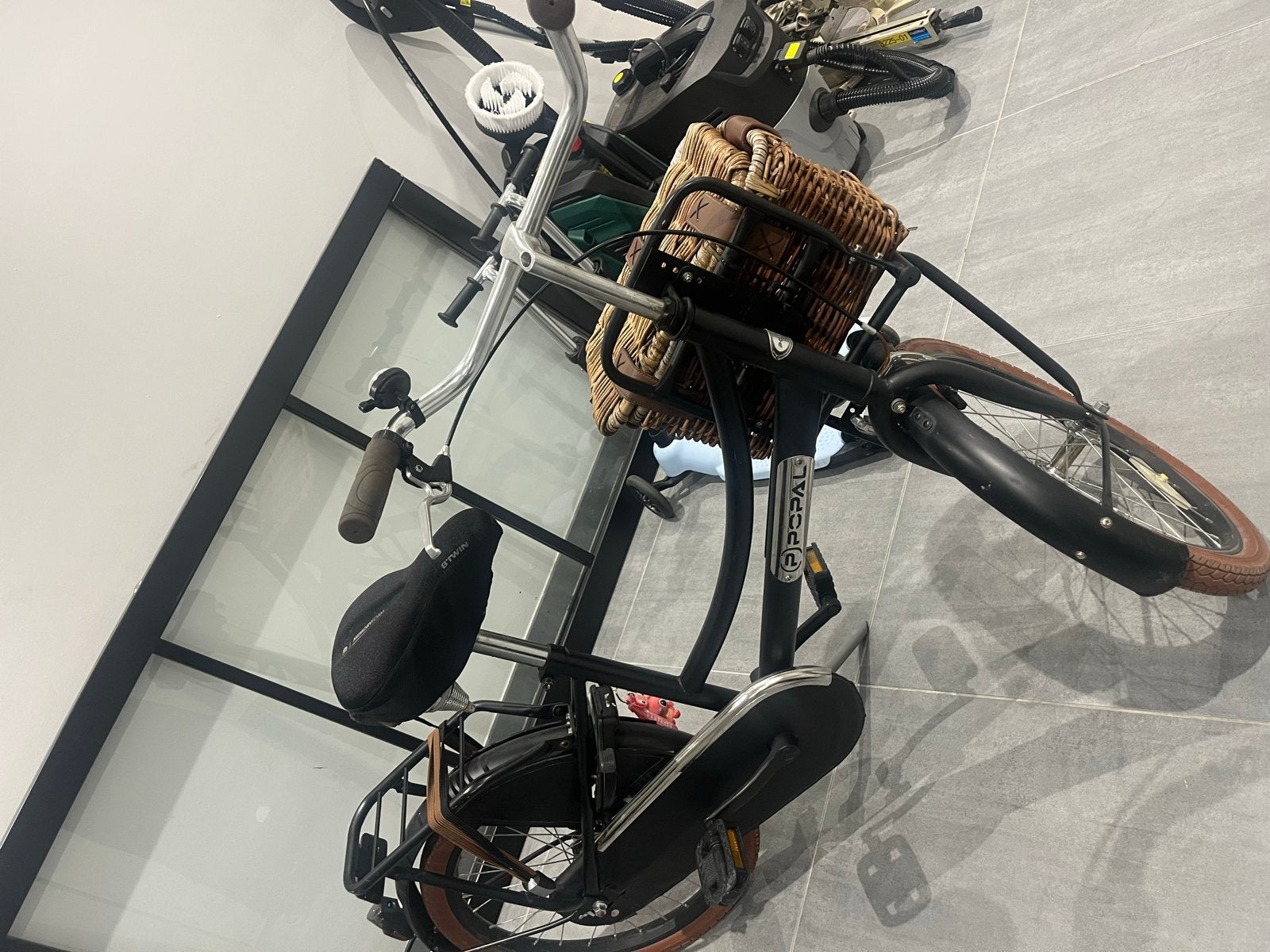 Popal Daily Dutch Basic meisjesfiets - Zwart met mand, Overige merken, Terugtraprem, Ophalen of Verzenden, 50 tot 53 cm