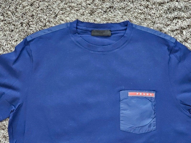Prada T-Shirt Blauw maat S, Nieuw, Prada, Maat 46 (S) of kleiner, Verzenden