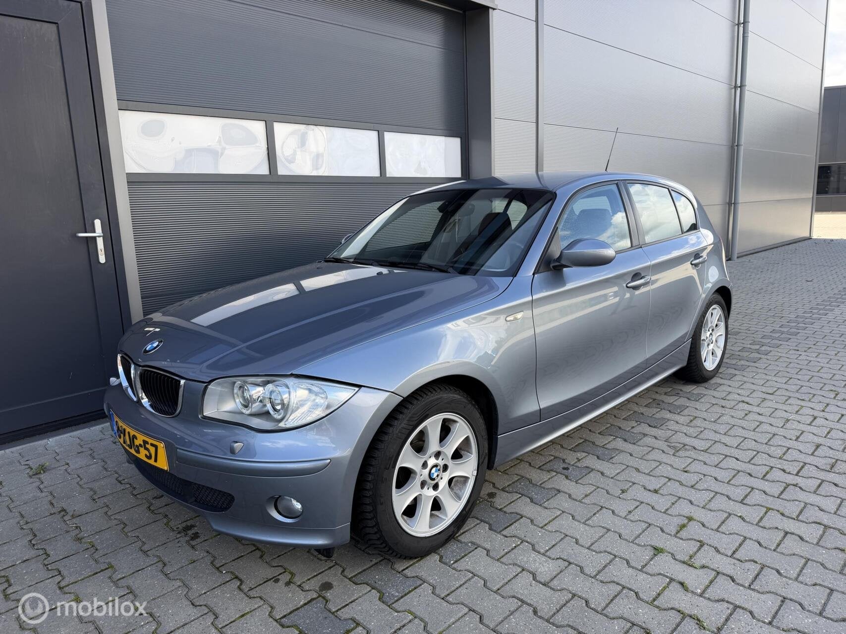 BMW 1-serie 120i High Executive Automaat Xenon Leder 2e Eig, Auto's, Achterwielaandrijving, 4 cilinders, 150 pk, Parkeersensor