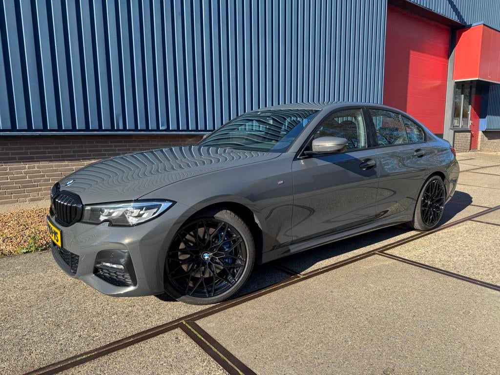 BMW 330i met * 9 maanden garantie*, Auto's, Automaat, 1998 cc, 1800 kg, Zwart