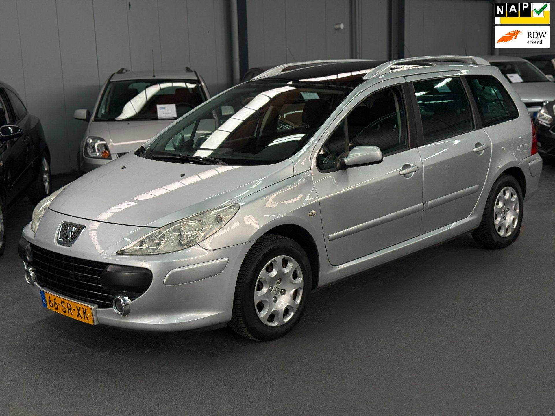 Peugeot 307 SW 1.6-16V APK NAP Carplay PANO, Auto's, Gebruikt, 4 cilinders, 715 kg, Origineel Nederlands
