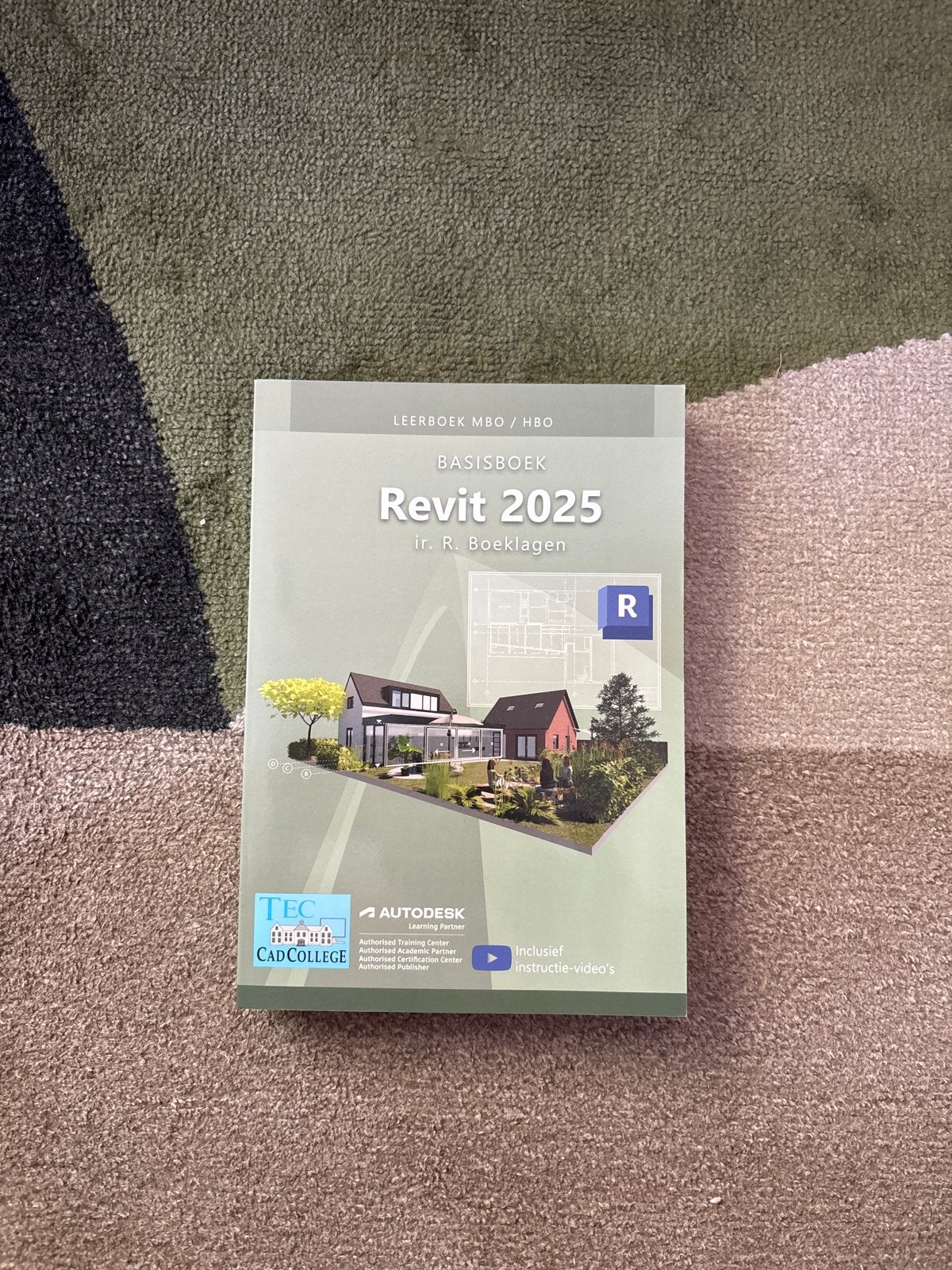 Basisboek Revit 2025 - Leerboek MBO/HBO (Nieuw), Ophalen of Verzenden, Beta, Nieuw, MBO