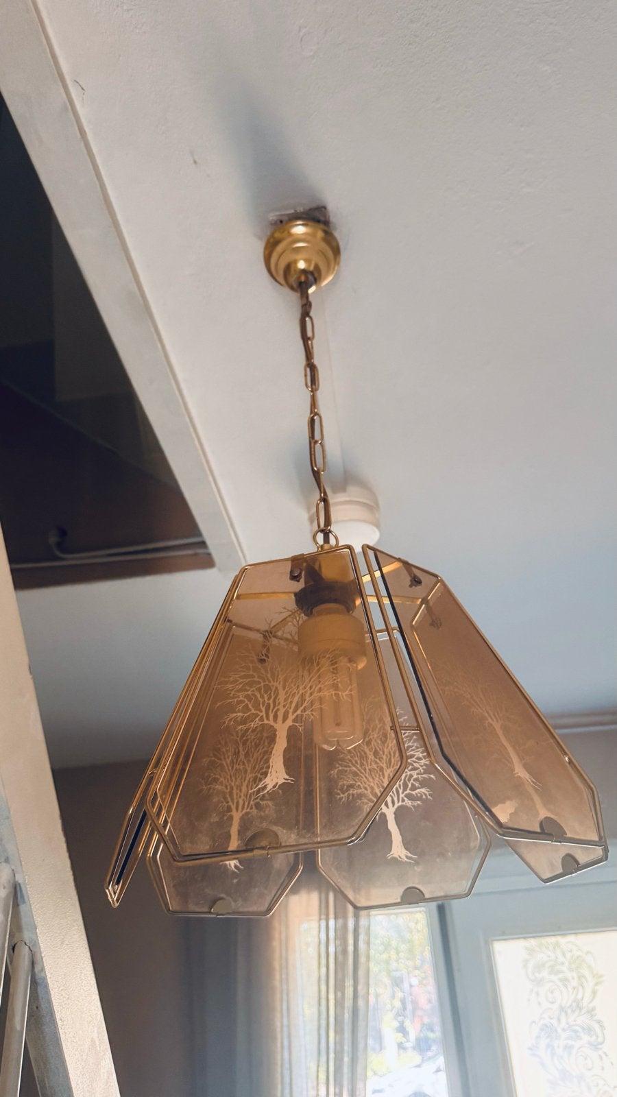 VintageHollywoodRegencyhanglampjaren80 Messing&etsglas bomen, Ophalen of Verzenden, Gebruikt, Glas, E27 (groot)