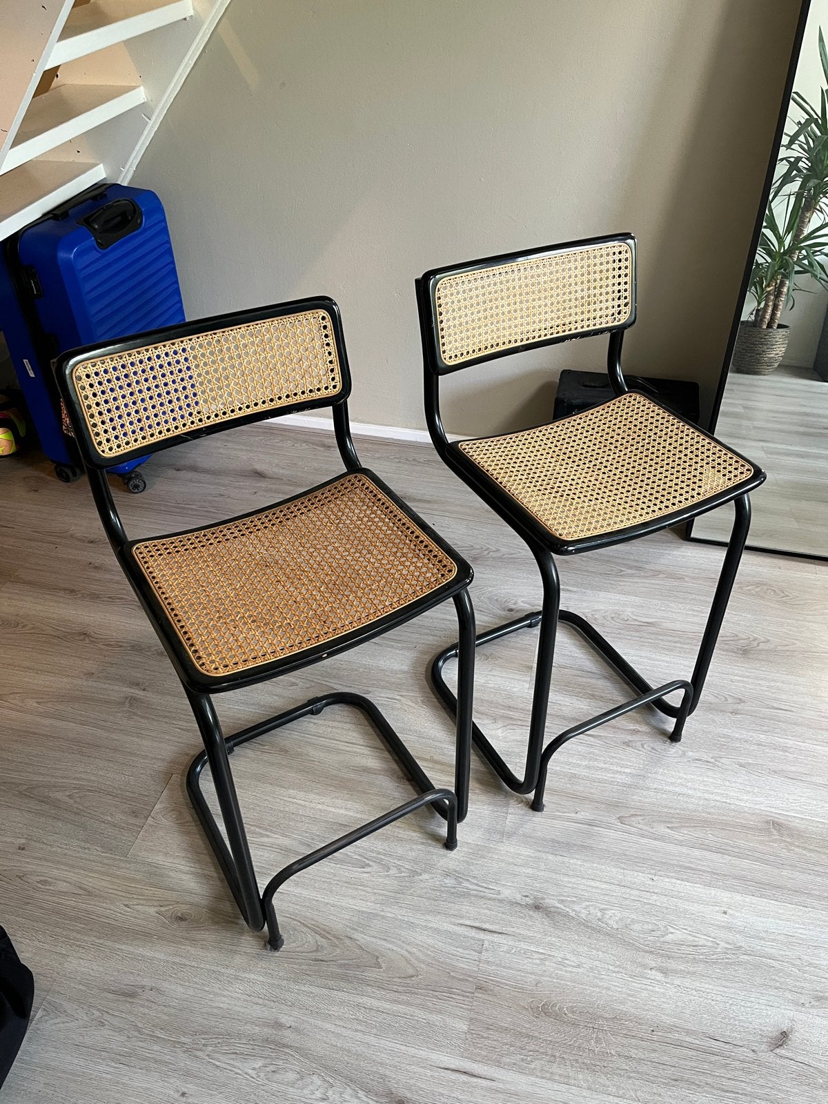 Set van 2 vintage bauhaus rotan barkrukken, Ophalen
